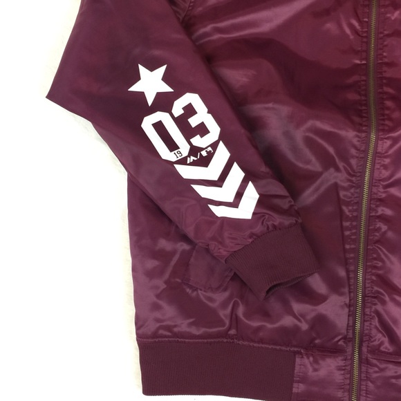 EUC Yankees Burgundy Satin Quilted Bomber Jacket - Picture 3 of 8